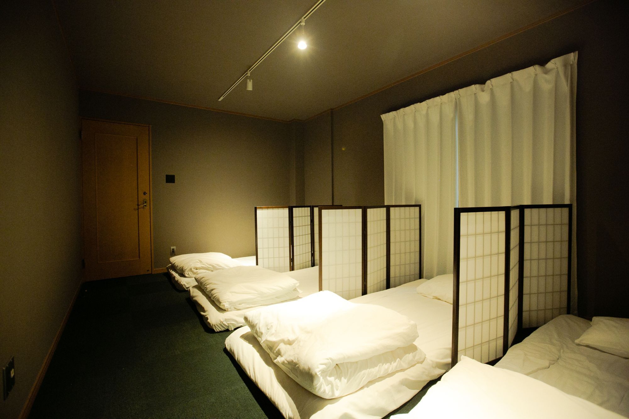 ホステル二木 Hostel Futagi ゲストハウス Фукуока Екстер'єр фото